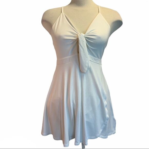 Urban Outfitters white alix tie front jumpsuit SzM - Picture 2 of 6